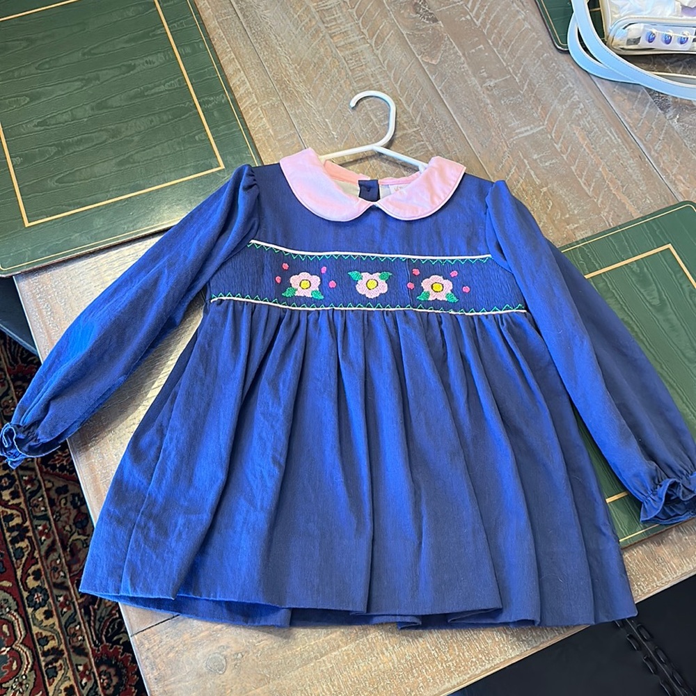 NWOT The Smocking Place Navy Flower Embroidered Collared Dress